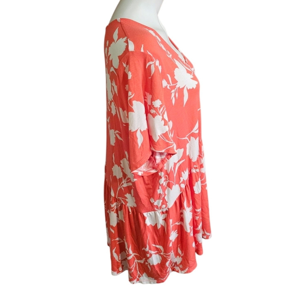 Lane Bryant Floral Swing Tee Dark Coral Size 22/24 - Picture 4 of 9
